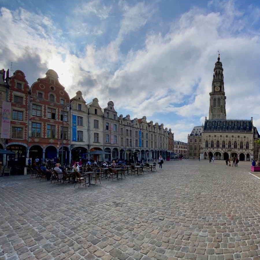 Découvrez l'agence web Nity Pro - Créer son site internet professionnel à Arras et alentours dans le département Pas-de-Calais. Obtenez un site convivial et adapté à vos besoins d'entreprise dès maintenant !