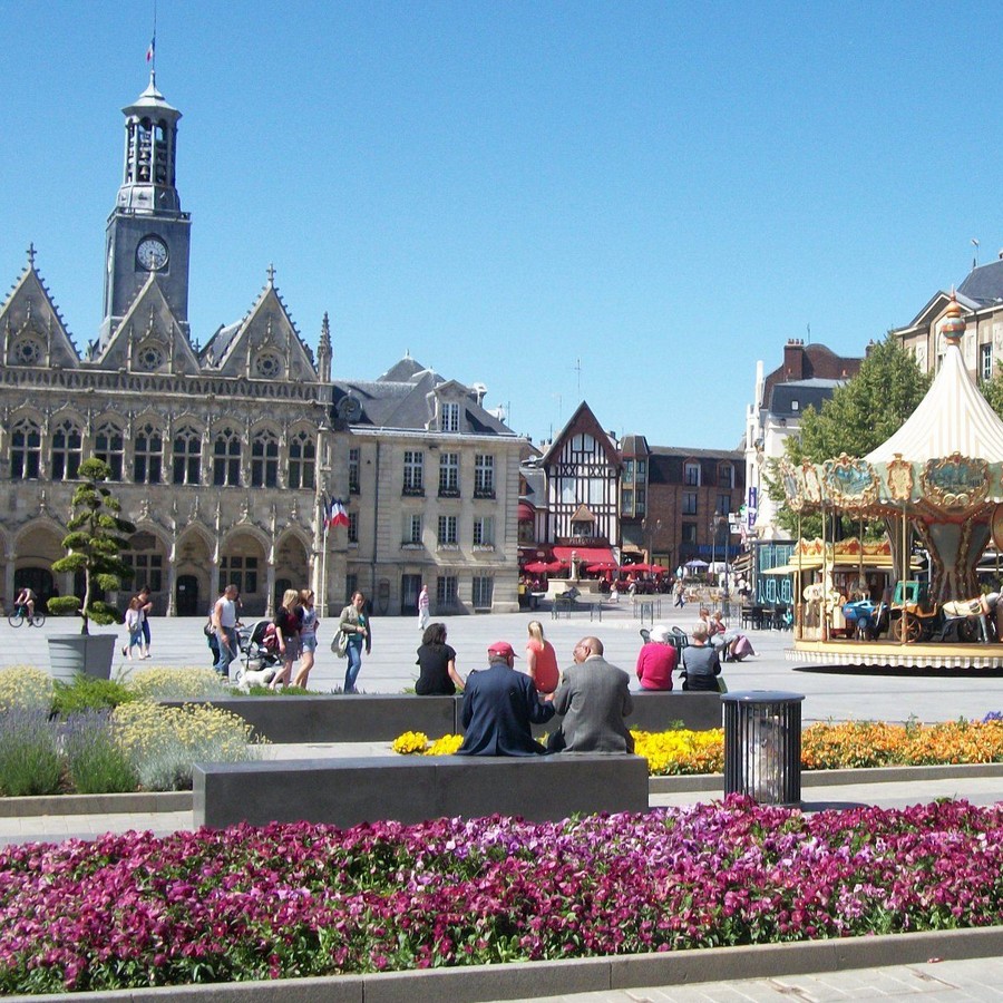 Découvrez l'agence web Nity Pro - Créer son site internet professionnel à Saint-Quentin et alentours dans le département Aisne. Obtenez un site convivial et adapté à vos besoins d'entreprise dès maintenant !